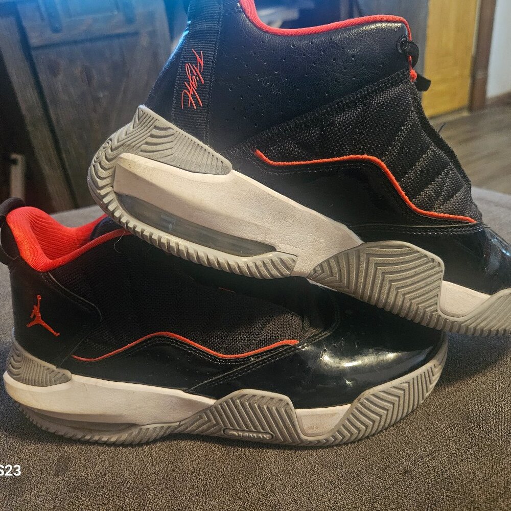 Air Jordan's stay loyal